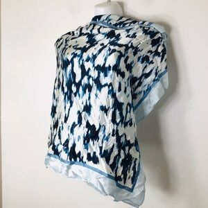 Scoop scarf wrap blue ivory women